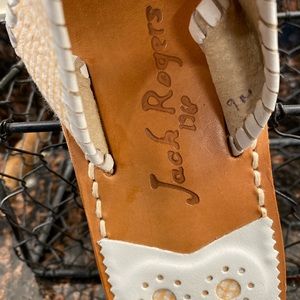 Jack Rogers Peach and White Classic Jacks size 9